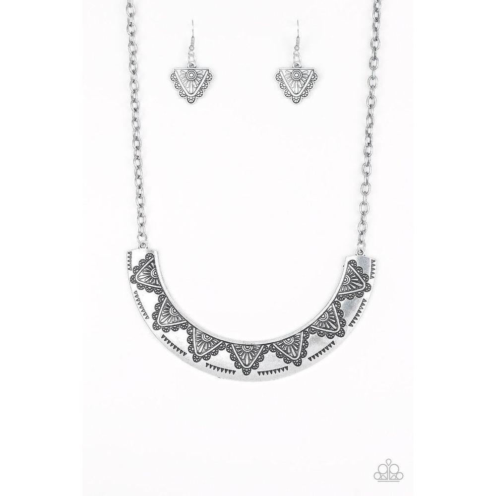 Persian Pharaoh - Silver Necklace - Paparazzi - Dare2bdazzlin N Jewelry