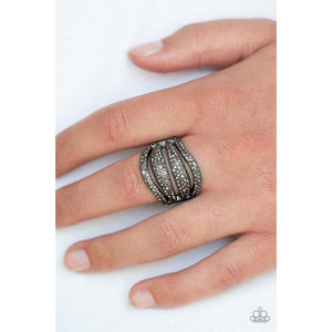 Roll Out The Diamonds Black Ring - Paparazzi - Paparazzi - Dare2bdazzlin N Jewelry