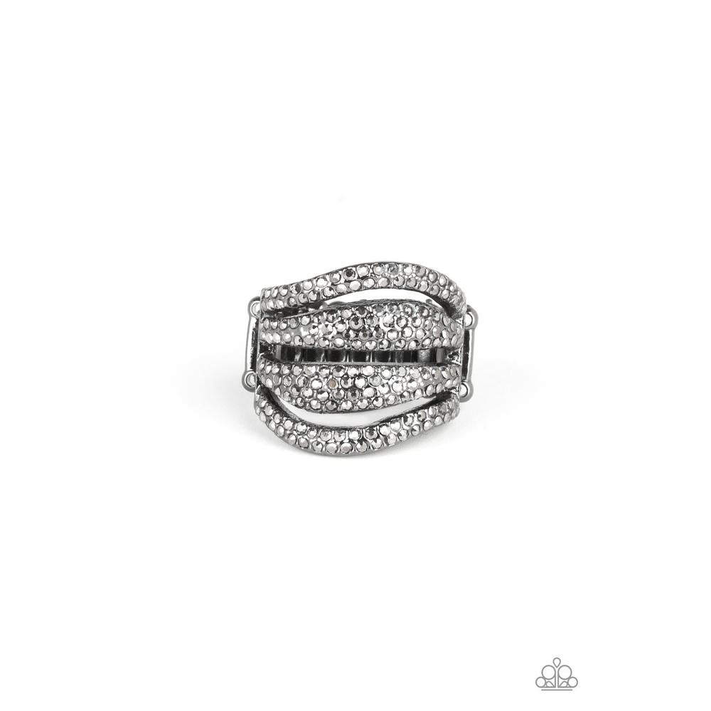 Roll Out The Diamonds Black Ring - Paparazzi - Paparazzi - Dare2bdazzlin N Jewelry