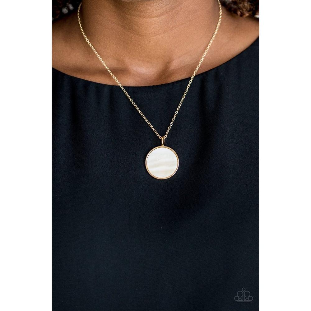 Shimmering Seashores Gold Necklace - Dare2bdazzlin N Jewelry