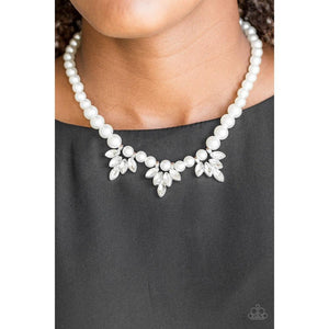 Society Socialite White Necklace - Paparazzi - Dare2bdazzlin N Jewelry