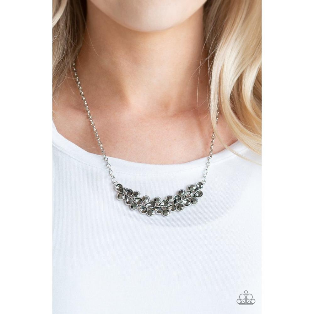 Special Treatment - Silver Necklace - Paparazzi - Dare2bdazzlin N Jewelry