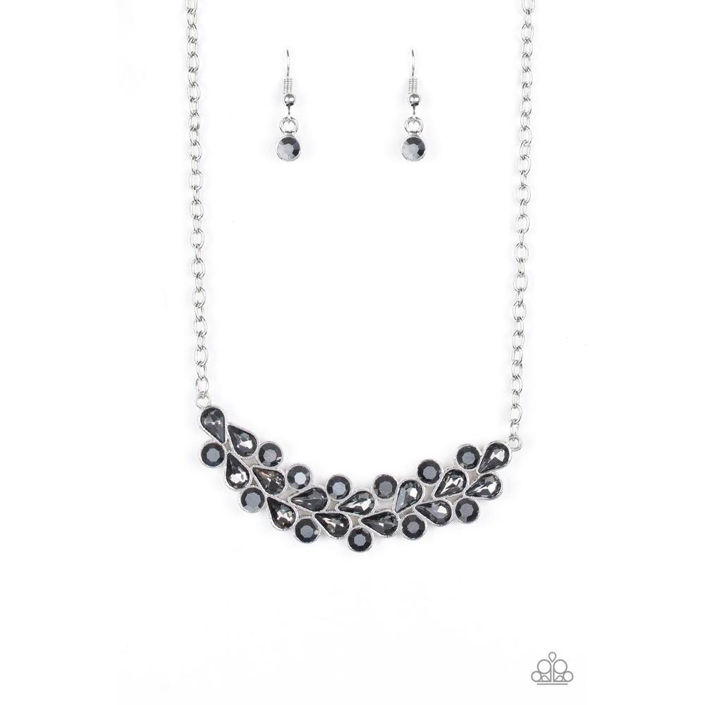 Special Treatment - Silver Necklace - Paparazzi - Dare2bdazzlin N Jewelry