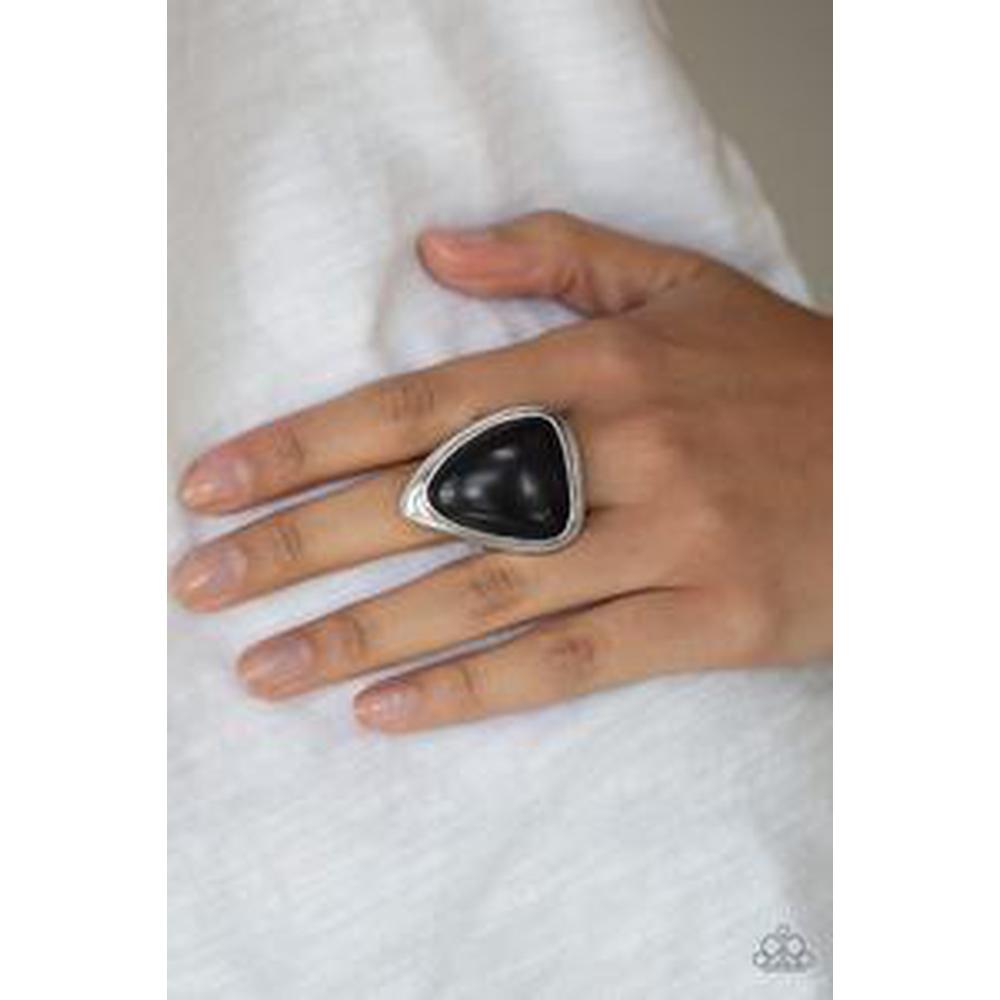 Srone Scene Black Ring - Paparazzi - Dare2bdazzlin N Jewelry