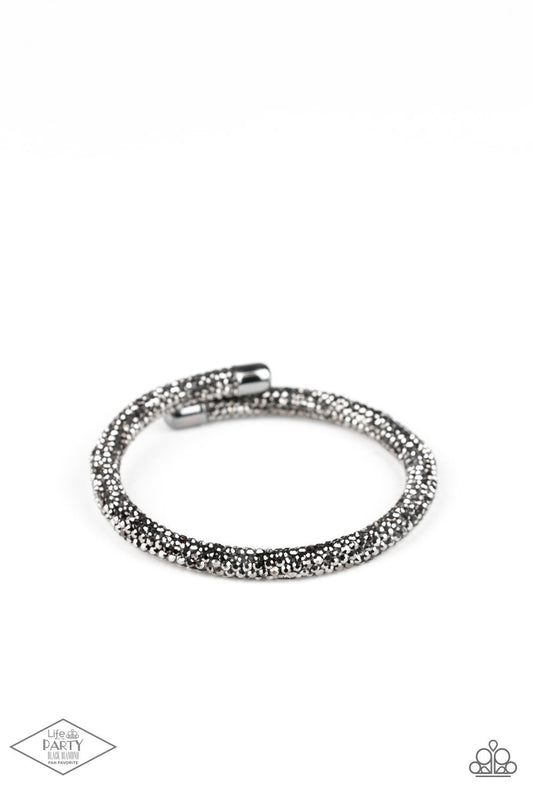 Stageworthy Sparkle Black Bracelet - Paparazzi - Dare2bdazzlin N Jewelry
