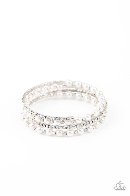 Starry Strut White Bracelet - Paparazzi - Dare2bdazzlin N Jewelry