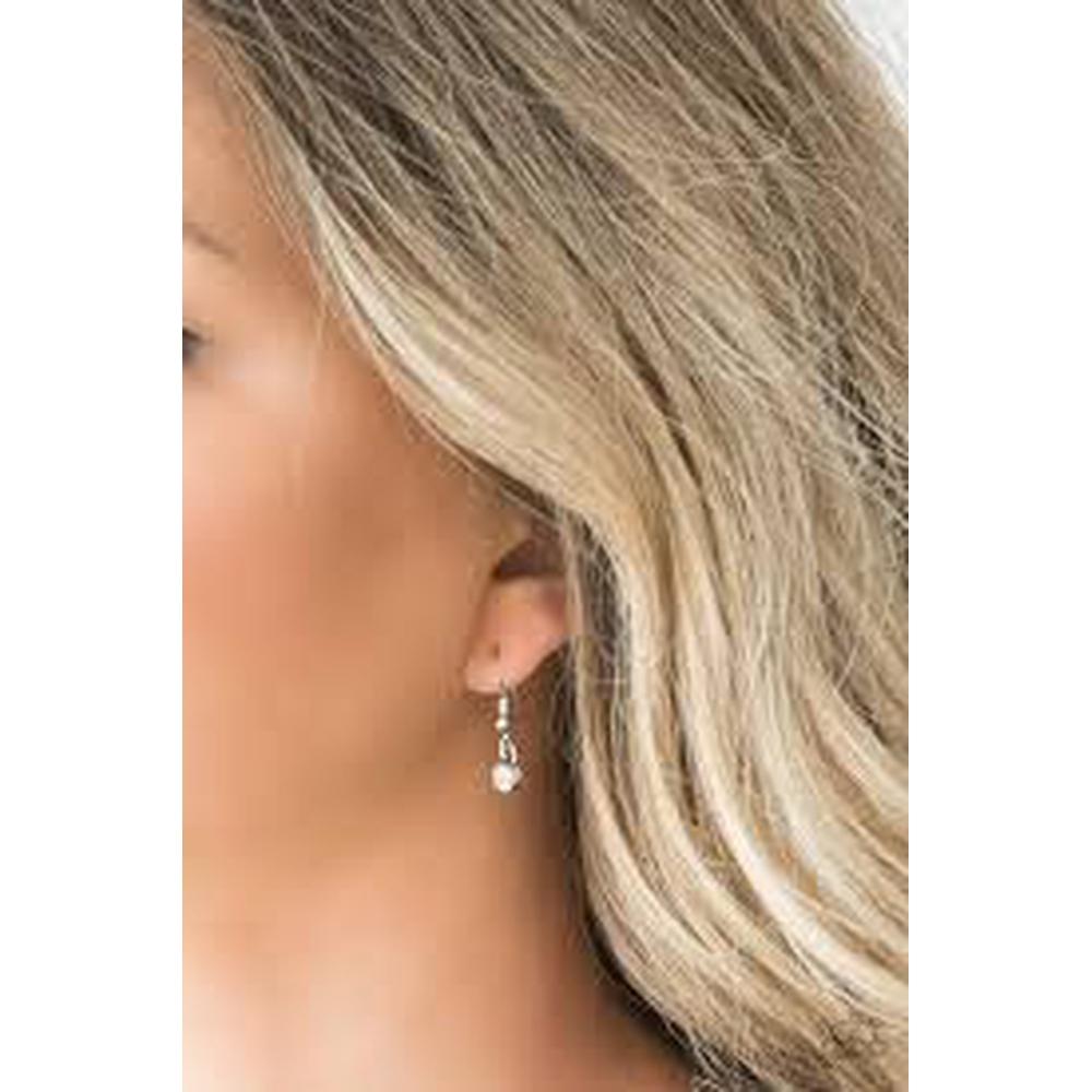 Step Into The Spotlight White Necklace - Paparazzi - Dare2bdazzlin N Jewelry