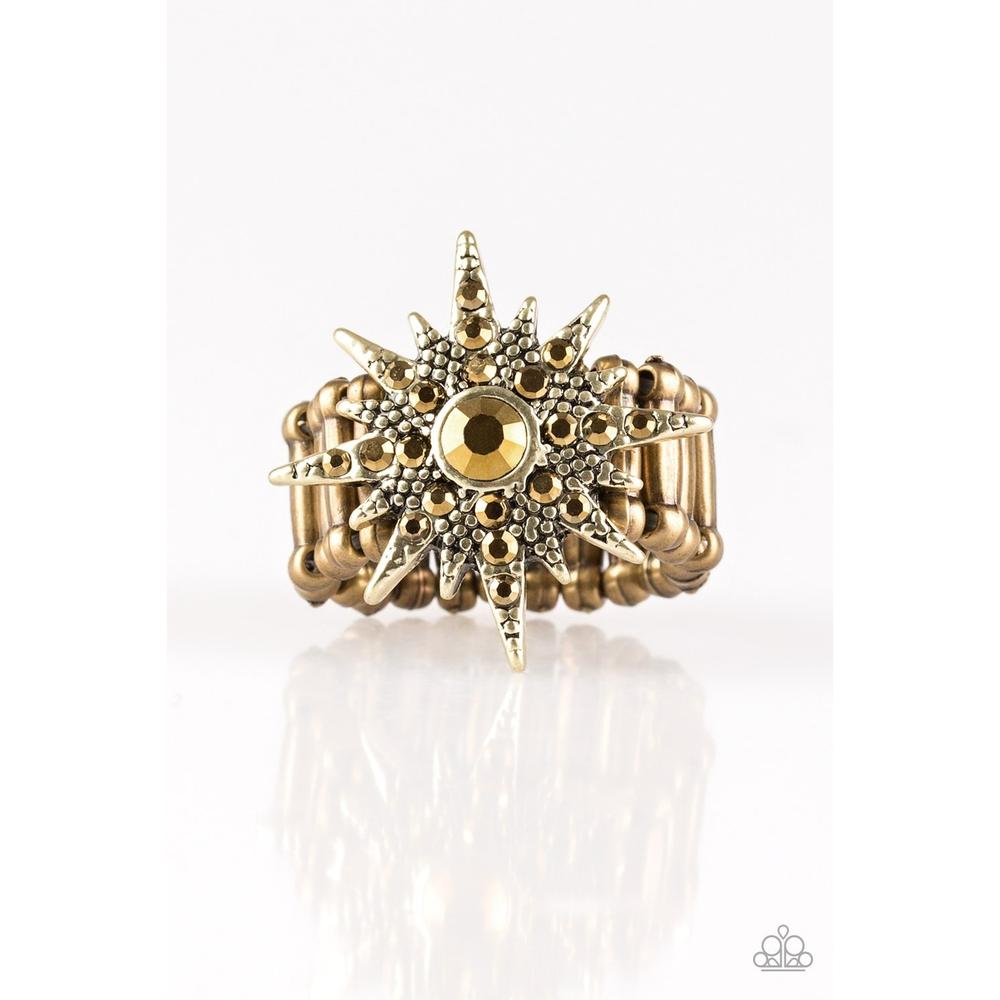 Super Stellar - Brass Ring - Paparazzi - Dare2bdazzlin N Jewelry