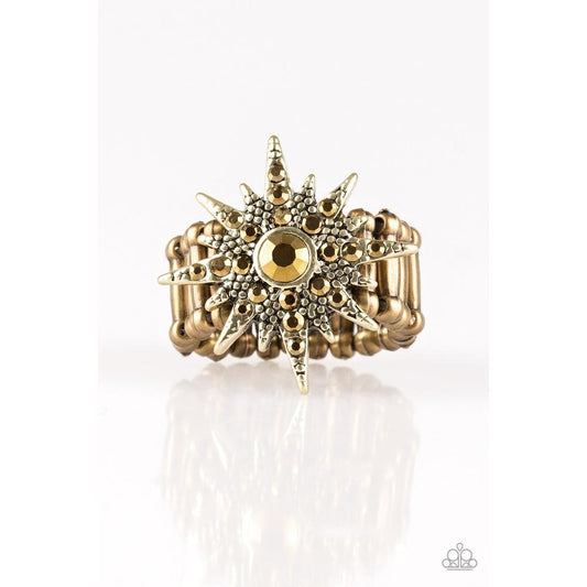 Super Stellar - Brass Ring - Paparazzi - Dare2bdazzlin N Jewelry