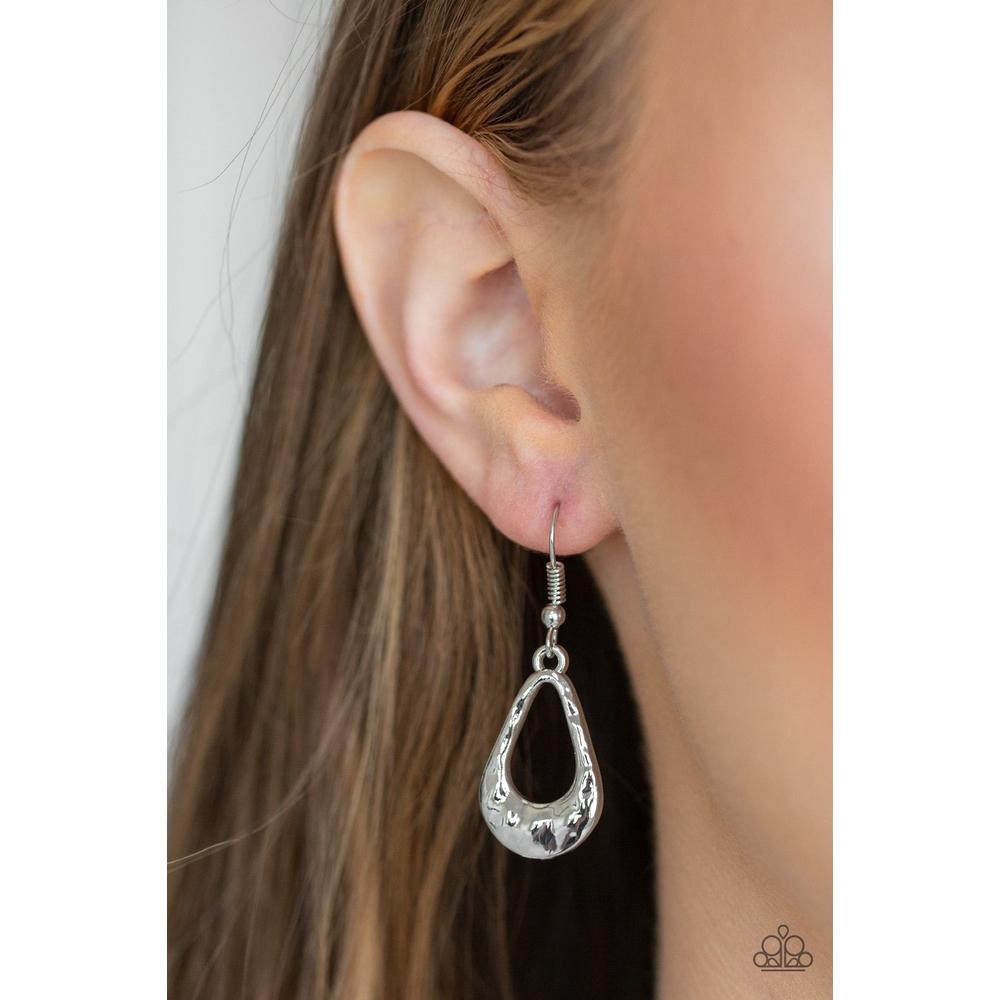 Teardrop Envy - Silver Necklace - Paparazzi - Dare2bdazzlin N Jewelry