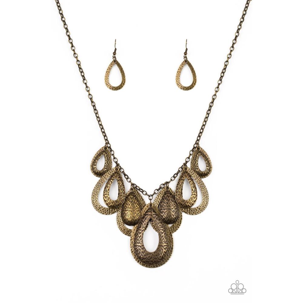 Teardrop Tempest - Brass Necklace - Paparazzi - Dare2bdazzlin N Jewelry