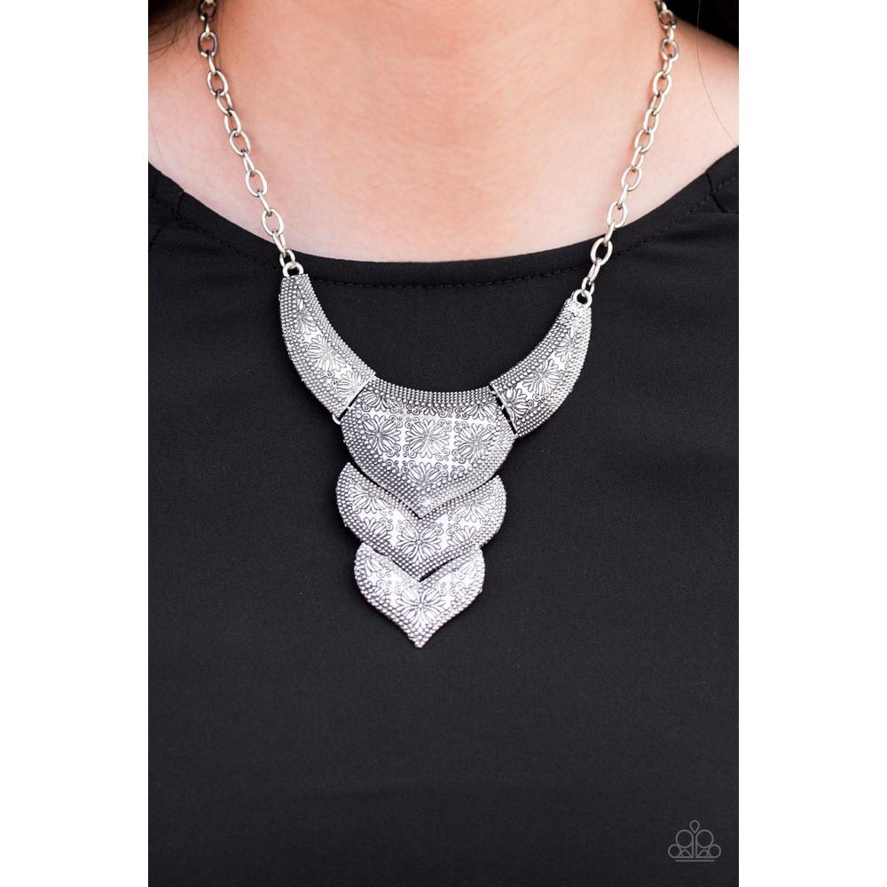 Texas Temptress - Silver Necklace - Paparazzi - Dare2bdazzlin N Jewelry