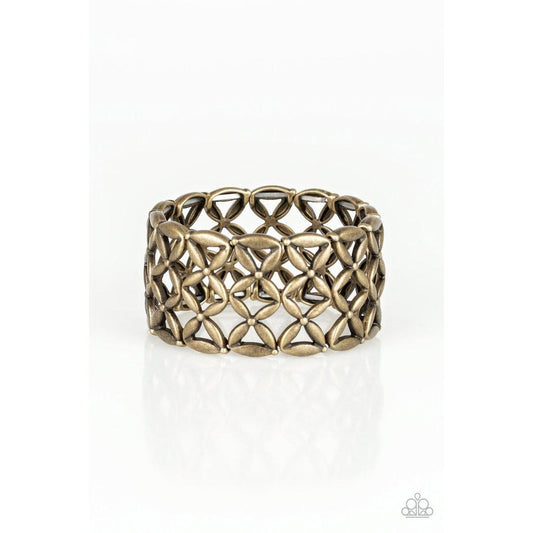 The Big BLOOM Brass Bracelet - Paparazzi - Paparazzi - Dare2bdazzlin N Jewelry