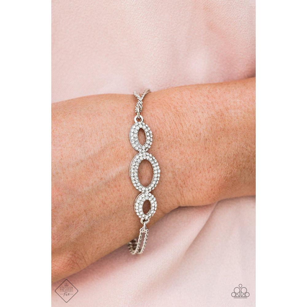 Timeless Metropolitan White Bracelet - Paparazzi - Dare2bdazzlin N Jewelry