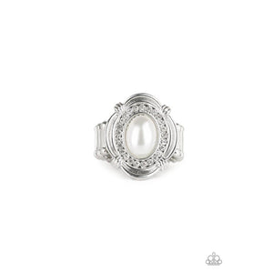 Titantic Twinkle White Ring - Paparazzi - Paparazzi - Dare2bdazzlin N Jewelry