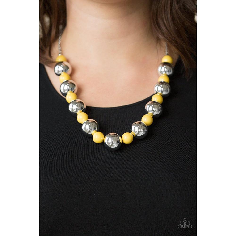Top Pop Yellow Necklace - Paparazzi - Dare2bdazzlin N Jewelry