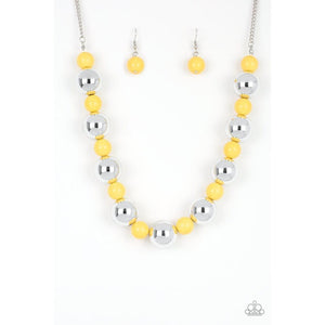 Top Pop Yellow Necklace - Paparazzi - Dare2bdazzlin N Jewelry
