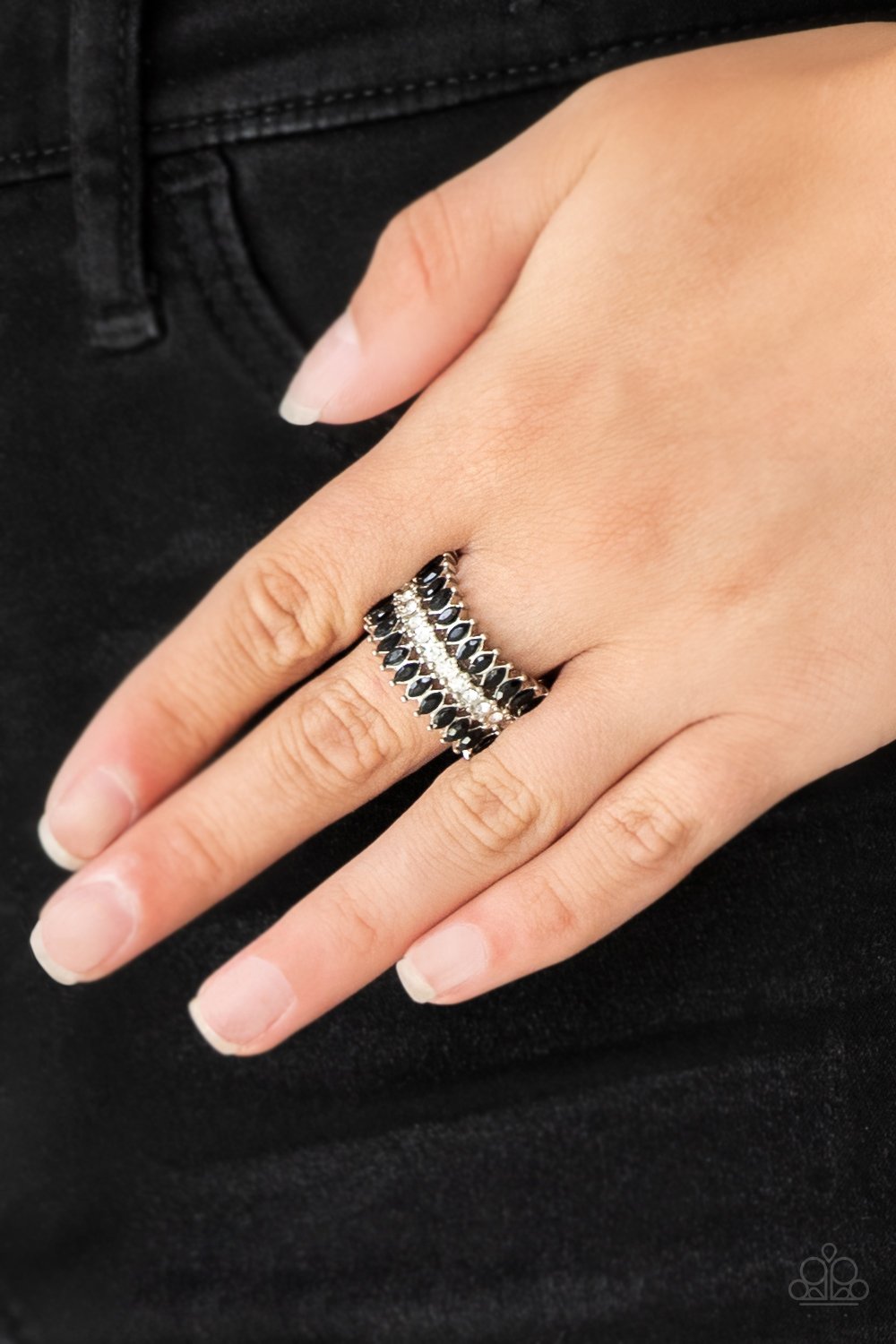 Treasury Fund - Black Ring - Paparazzi - Dare2bdazzlin N Jewelry