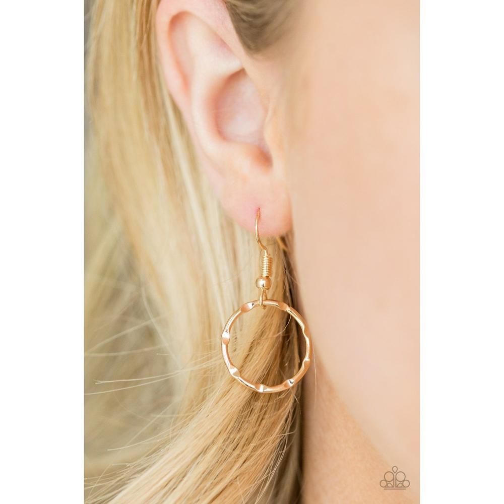 Urban Center Gold Necklace  - Paparazzi - Dare2bdazzlin N Jewelry