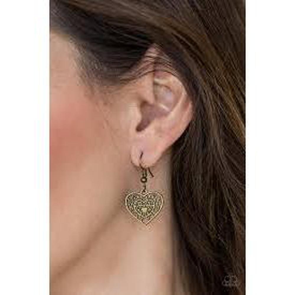 Victorian Romance Brass Necklace - Paparazzi - Dare2bdazzlin N Jewelry