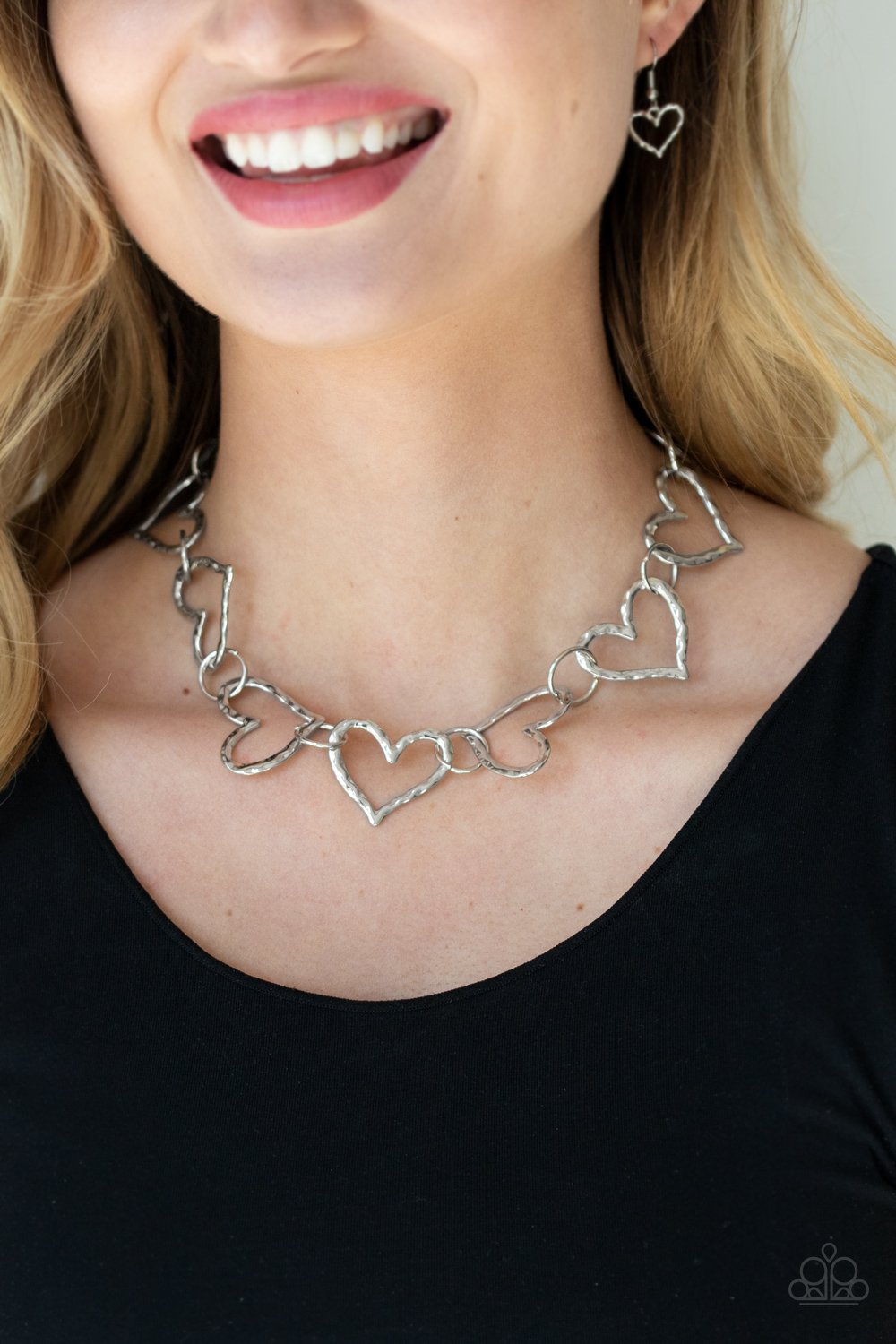 Vintagely Valentine - Silver Necklace - Paparazzi - Dare2bdazzlin N Jewelry